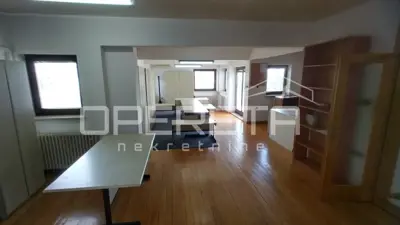 Office 459 m², Šalata - quiet location for work - 10