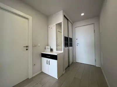 Stan 49 m², Makarska - 2 sobe, lođa i parkirno mjesto - 4