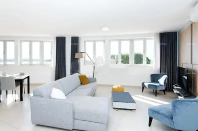 Umag – penthouse s panoramskim pogledom na more - 3
