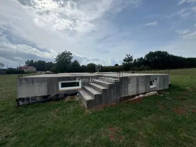 Building plot 827 m², Barban - construction started - 6