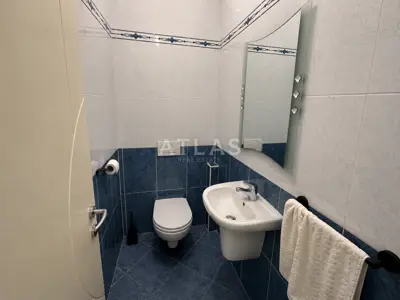 Rijeka, centar - dva poslovna prostora za najam - 10