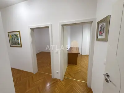 Rijeka, centar | dva poslovna prostora za najam - 7