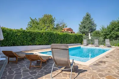 Haus 155 m², Poreč - Pool und etablierte touristische Vermietung - 18