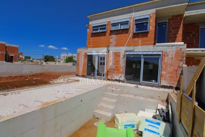 House 145 m², Ližnjan - modern duplex house under construction - 8