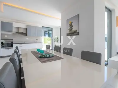 Villa 330 m², Kostrena - in Meeresnähe und Pool - 13