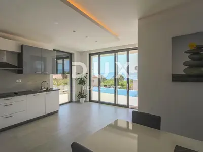 Villa 330 m², Kostrena - in Meeresnähe und Pool - 14