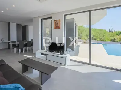 Villa 330 m², Kostrena - in Meeresnähe und Pool - 7