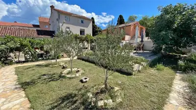 Kuća 166 m², Vinkuran - 2 kuće i 2 apartmana - 5