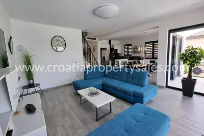 Vila u Rovanjskoj, Zadar - pogled na more i bazen - 3