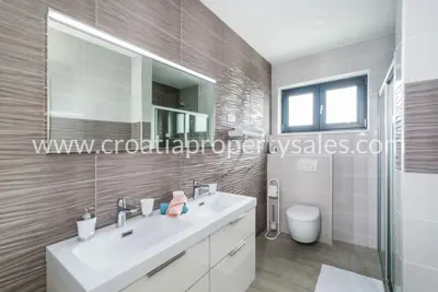 Vila u Rovanjskoj, Zadar - pogled na more i bazen - 8