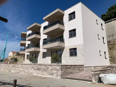 Wohnung zum Kauf in Baška Voda, 95,8 m²