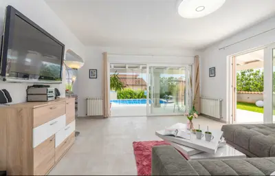 Haus 156 m², Umgebung von Poreč, beheizter Pool - 3