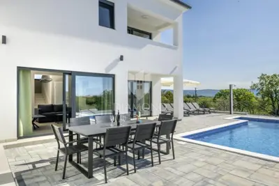 House for sale in Marčana, 200 m² - 4
