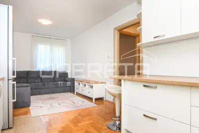 Apartment 115 m², Zabok center - 4 rooms, garage - 3