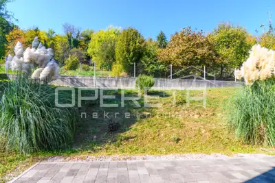 Apartment 115 m², Zabok center - 4 rooms, garage - 19