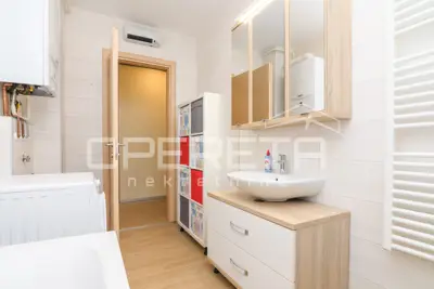 Apartment 115 m², Zabok center - 4 rooms, garage - 17