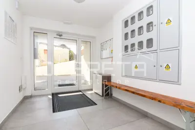 Apartment 115 m², Zabok center - 4 rooms, garage - 21
