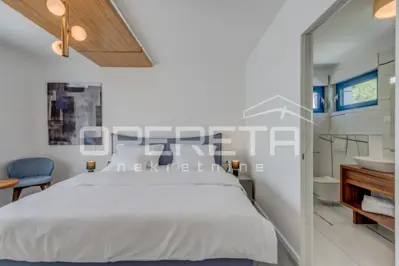 Vila 400 m², Baška Voda - blizu mora i otvoren pogled na more - 15