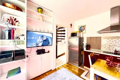 Kamena kuća u središtu Splita, 300 m od mora