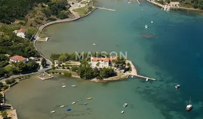OTOK RAB, kuća 1. red do mora - 2