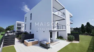 2-Zimmer-Wohnung mit Wohnzimmer, Peroj, Garten 180 m² und Meeresnähe