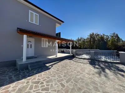 Villa 95 m², Jadranovo, Pool und Meerblick