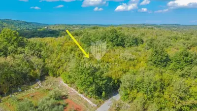 Building plot 1,618 m², Grožnjan - quiet location - 2