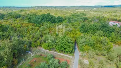Building plot 1,618 m², Grožnjan - quiet location - 6