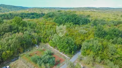 Building plot 1,618 m², Grožnjan - quiet location - 3