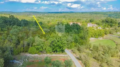 Building plot 1,618 m², Grožnjan - quiet location - 4