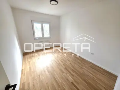 Apartment 56 m², Volovčica - 3 rooms, balcony and elevator - 2