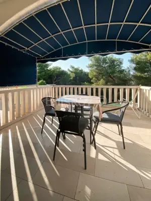 House 260 m², Supetar on Brač, 6 apartments and garage - 12