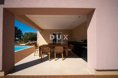 Haus 150 m², Žminj - Pool und überdachte Terrasse - 4