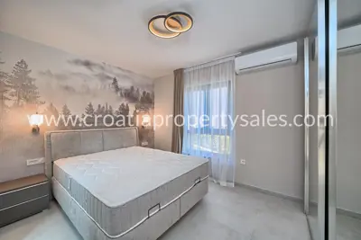 Kuća u Rogoznici, prvi red do mora i pogled na more - 12