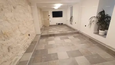 Villa 350 m², Pula Center, sea view and pool - 12