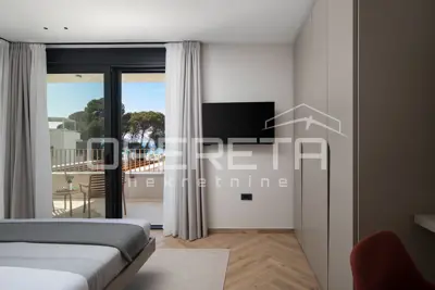 Haus 322 m², Fažana - 50 m vom Strand - 20