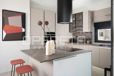 Haus 322 m², Fažana - 50 m vom Strand - 10
