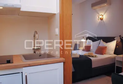 Garsonijera 14 m², Vis centar - namještena i novouređena - 10