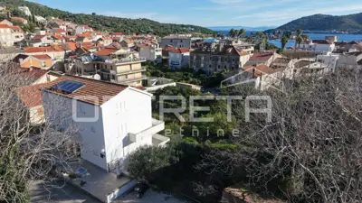 Garsonijera 14 m², Vis centar - namještena i novouređena - 12