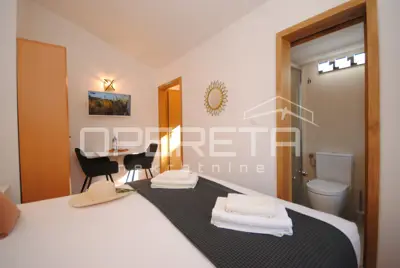 Garsonijera 14 m², Vis centar - namještena i novouređena - 7