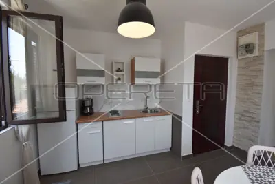 Novouređena kuća s 3 stana, Šibenik- centar - 21