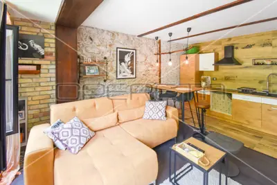 Novouređena kuća s 3 stana, Šibenik- centar - 9