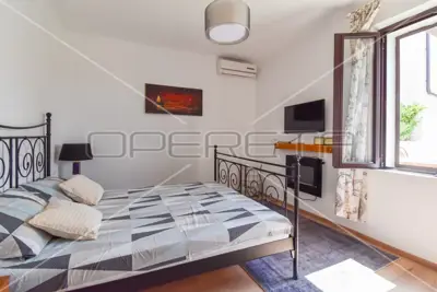 Novouređena kuća s 3 stana, Šibenik- centar - 11