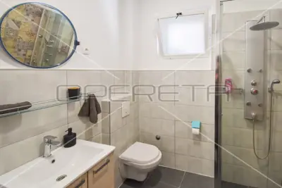 Novouređena kuća s 3 stana, Šibenik- centar - 15