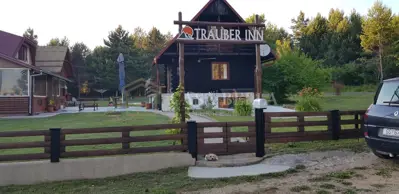 Anwesen, Rudanovac bei Plitvička jezera, 3 Häuser und Pool