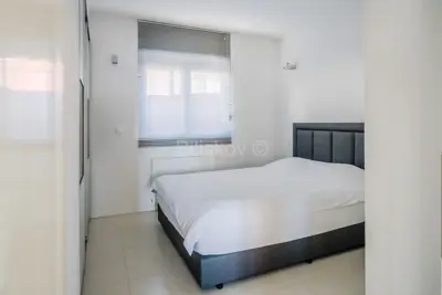 Crikvenica, luksuzna kuća, 4 apartmana, bazen, parking, vrt, garaža - 16