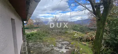 House 63 m², Labin - open view and spacious yard - 9