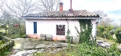House 63 m², Labin - open view and spacious yard - 11