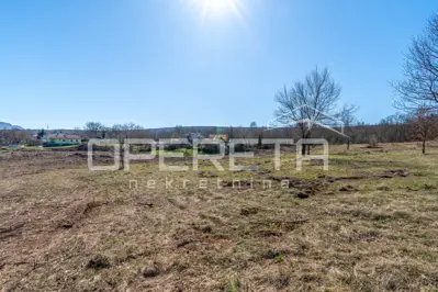 Grundstück 20.397 m², Kršan - Bauland und landwirtschaftlich genutzt - 3