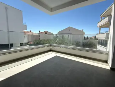 Novalja - new apartment with terrace near the sea